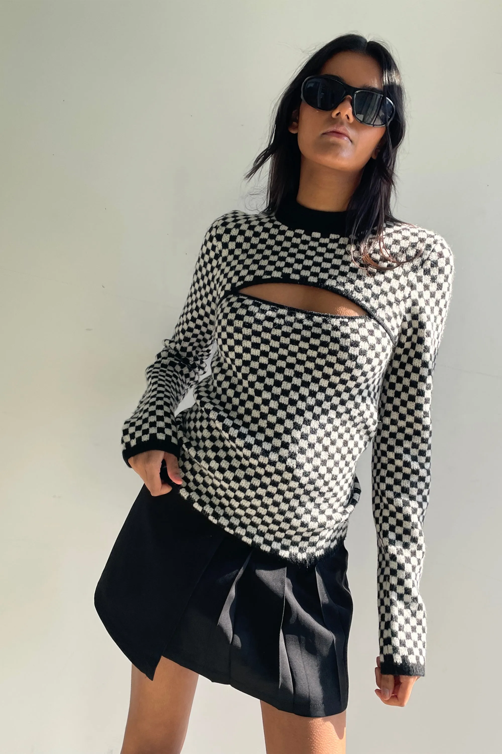 CHECKERED SWEATER WITH FRONT CUT-OUT