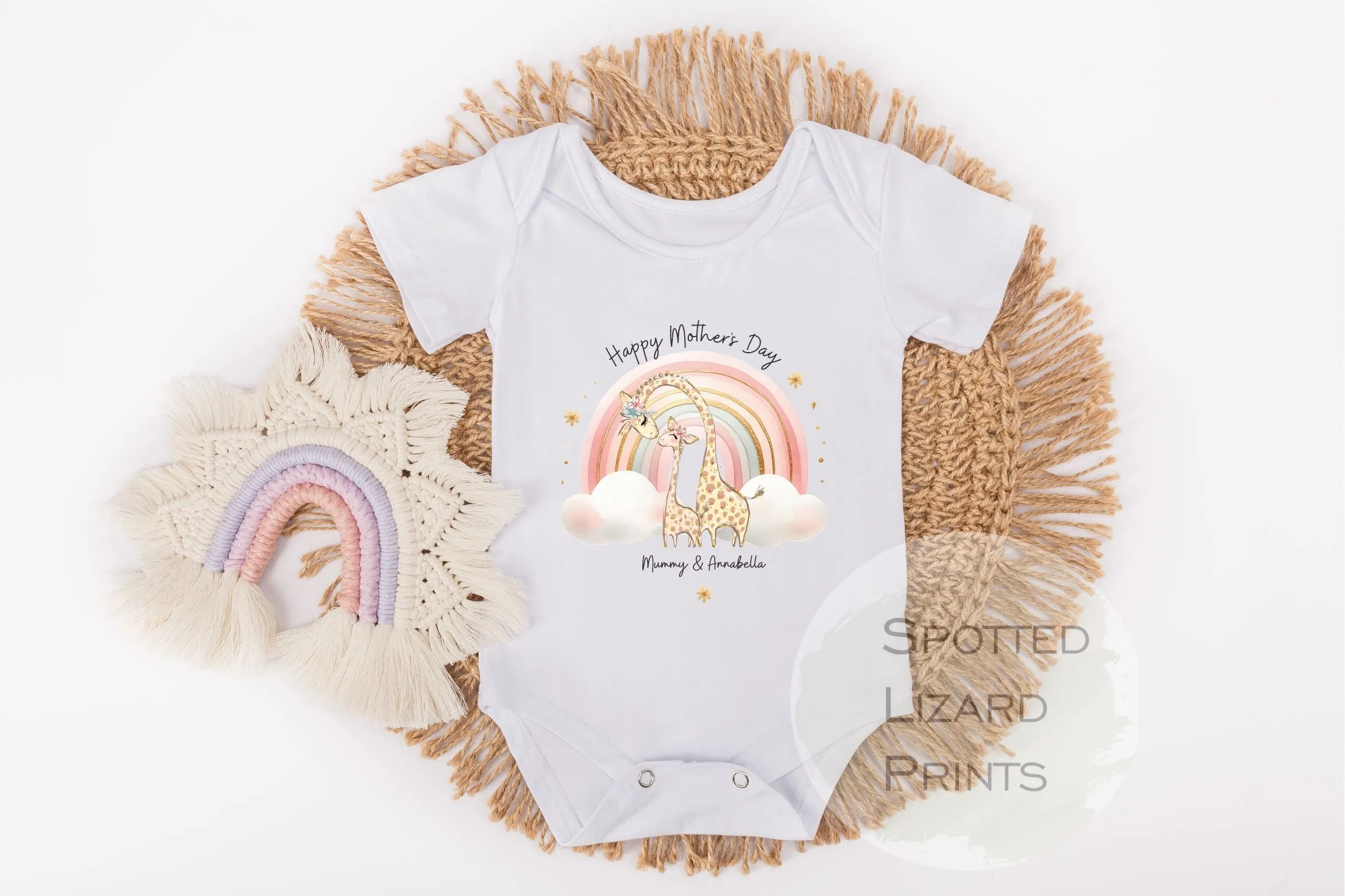 Cute Giraffe Happy Mother's Day MUMMY Baby Outfit (First Mother's Day 1st Mother's Day Mummy l New Mum Gift | Love My Mum)