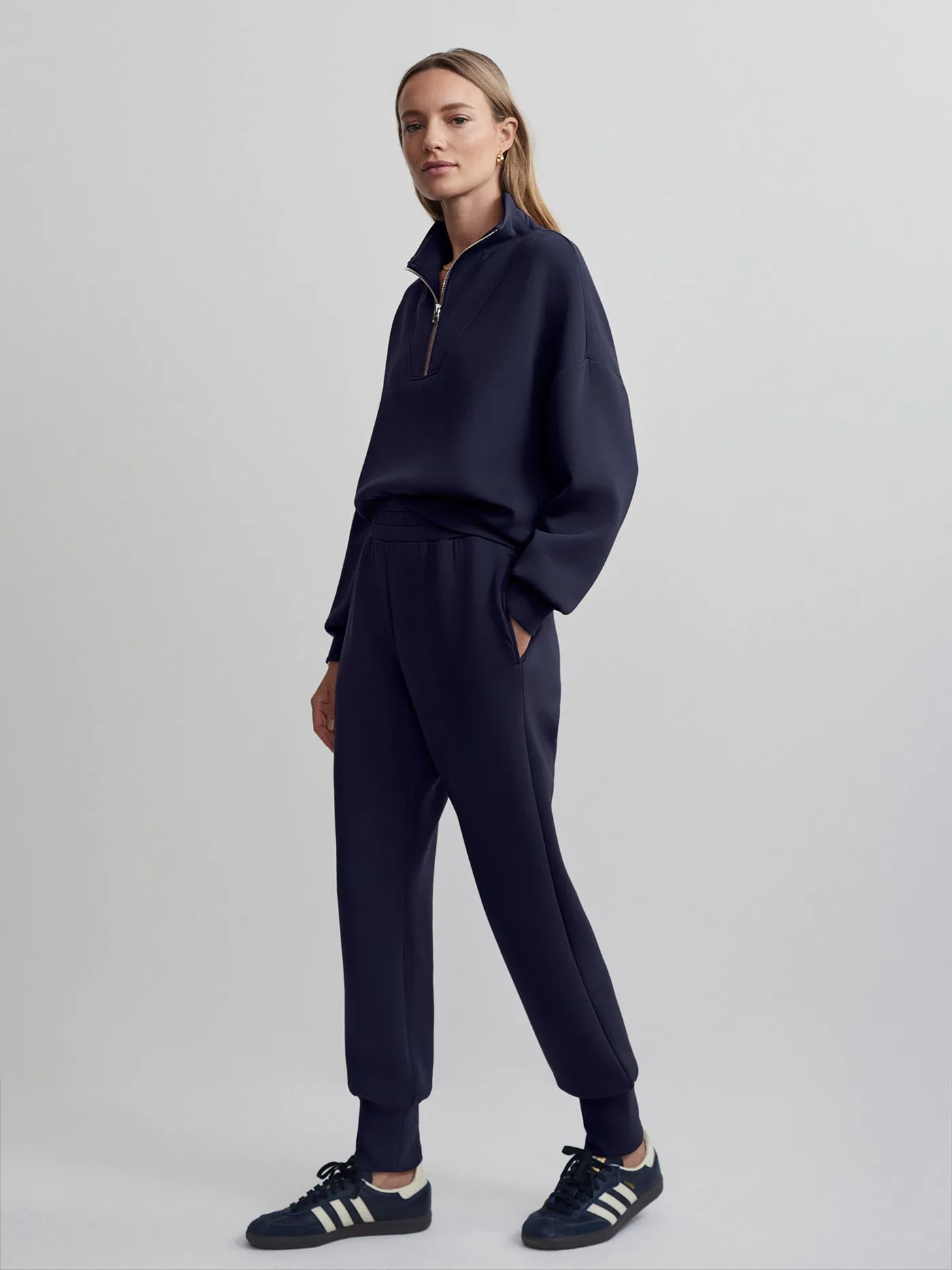 Varley The Slim Cuff Pant 25" in Blue Nights