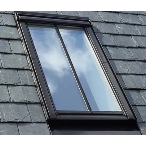 VELUX GGL UK04 SD5N2 White Painted Conservation Window for Slate (134 x 98 cm)